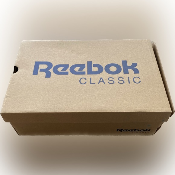 Reebok Classic - Picture 9 of 10